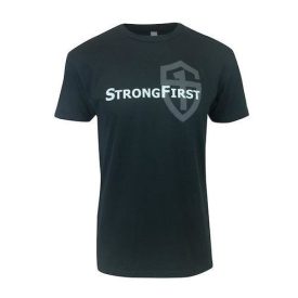StrongFirst Pajzsos Póló